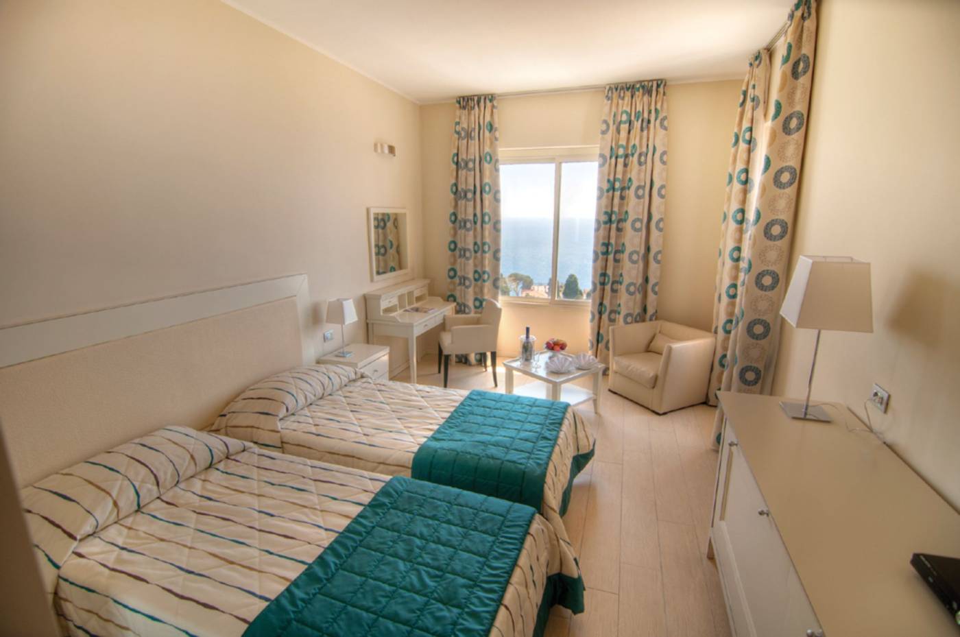 Hotel-Ariston---Palazzo-Caterina-Room-20