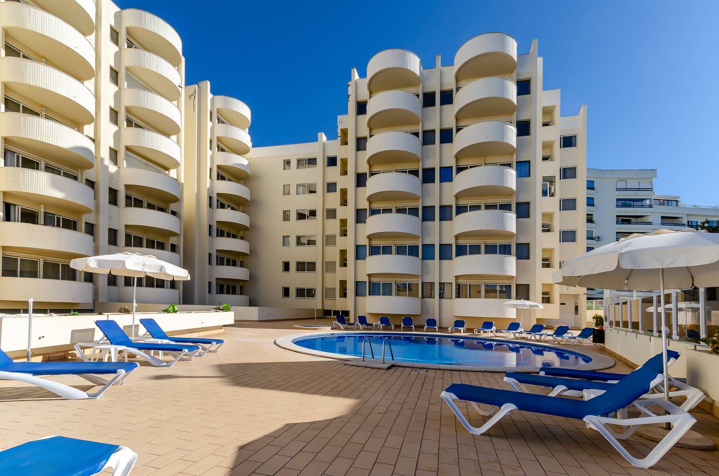 Algarve-Mor-Pool-5