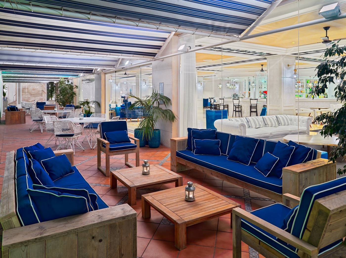 H10-Delfin---Adults-Only-Terrace-43