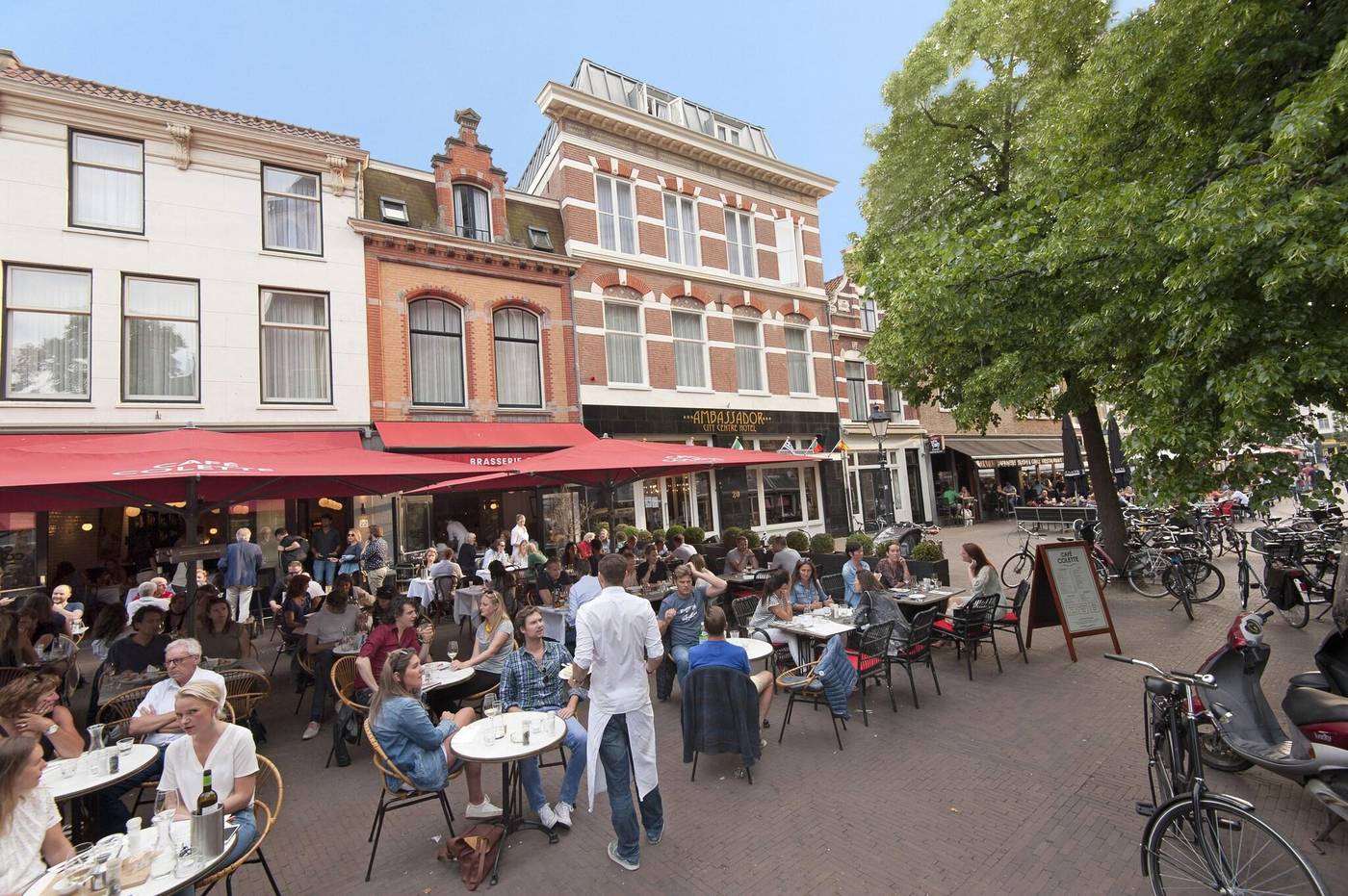 Ambassador-City-Centre-Hotel-General-view-18