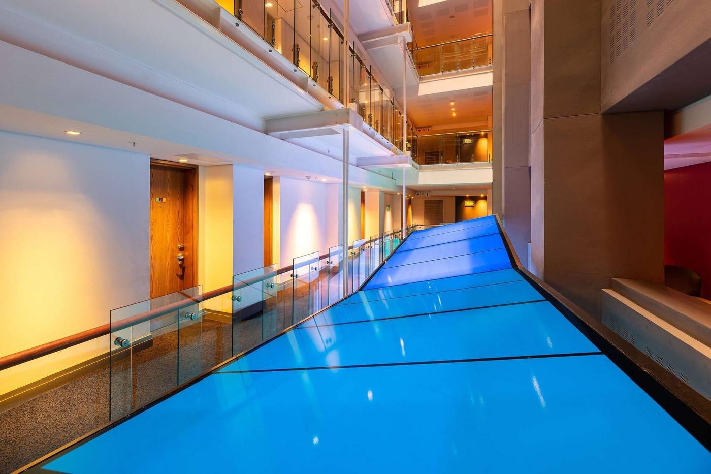 Park-Inn-by-Radisson-Cape-Town-Foreshore-Sports-and-Entertainment-70