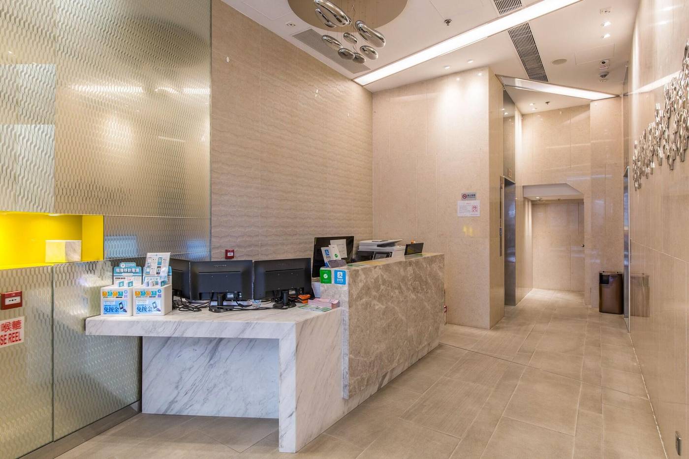 Lumine-Hotel-Lobby-1