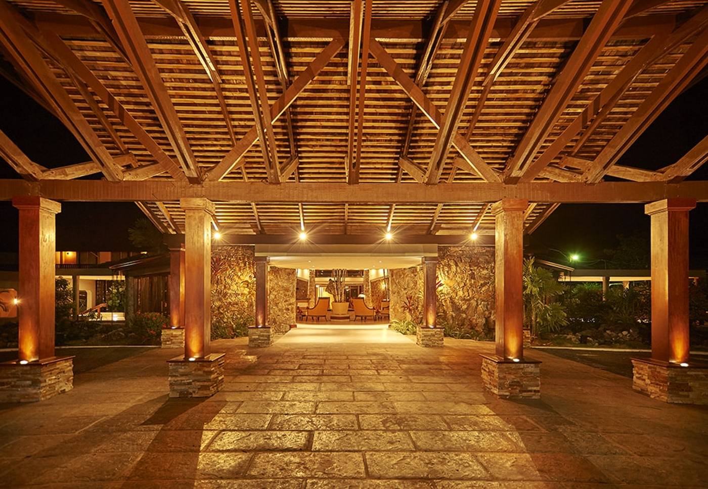 Mount-Irvine-Bay-Resort-Lobby-6