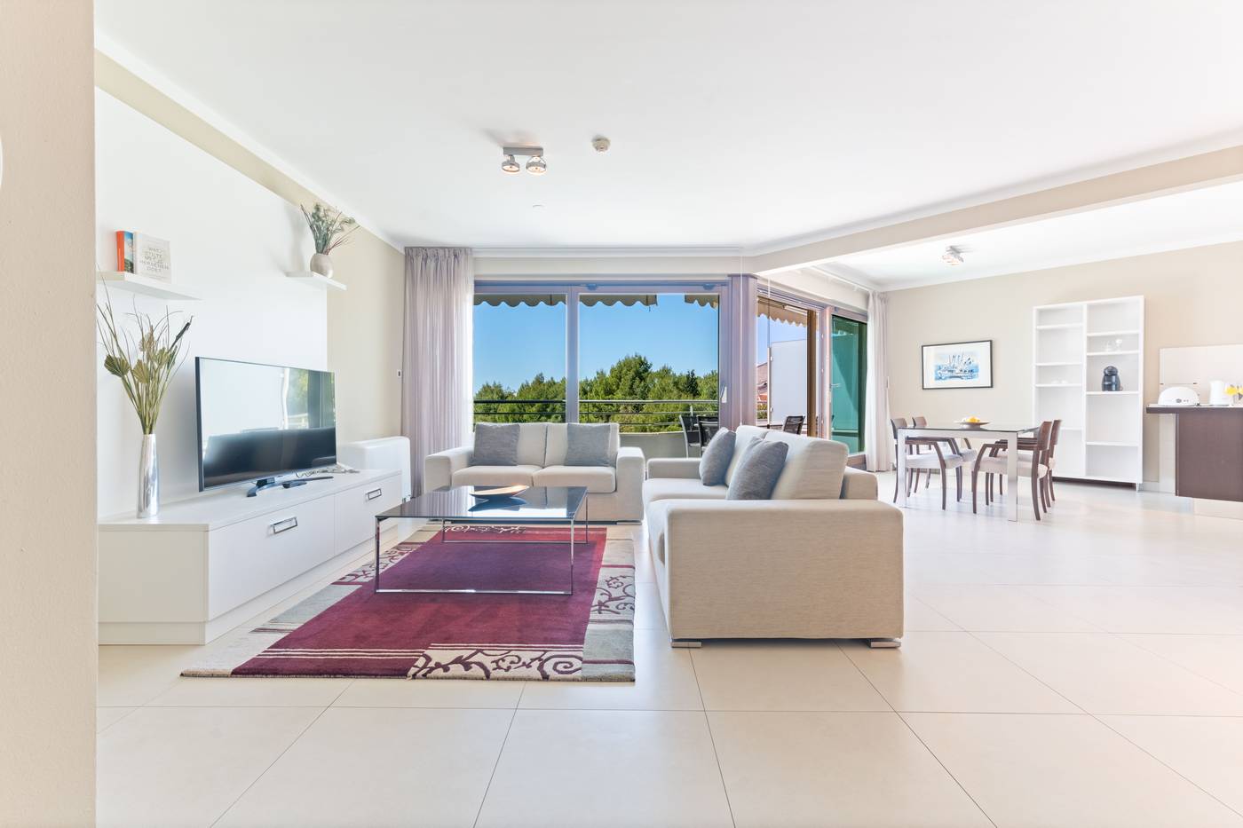 The-Residence-Room-44