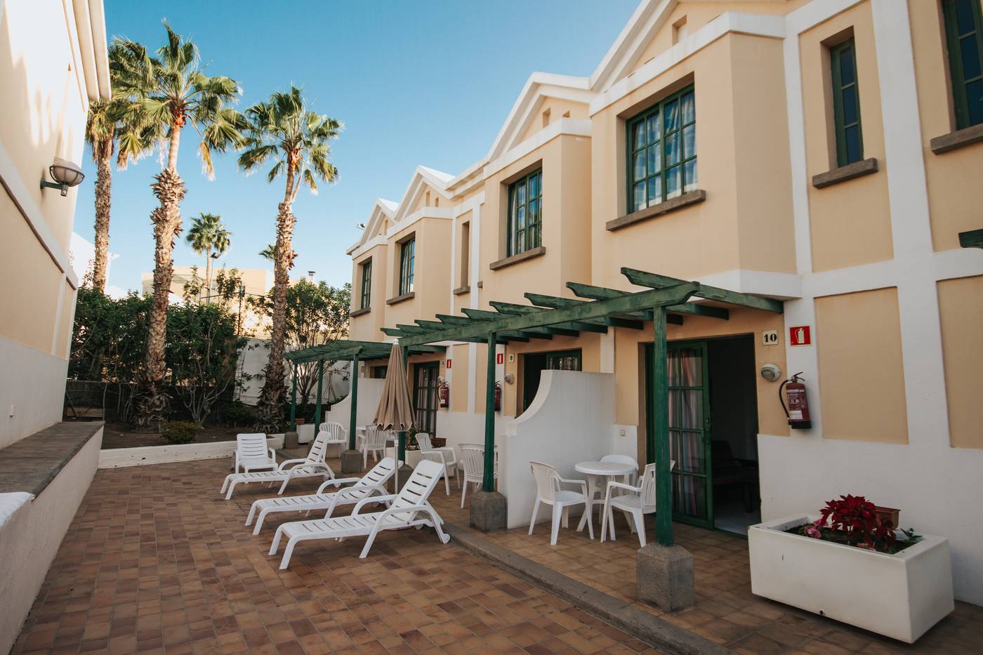 Sun-s-Gardens-Terrace-11