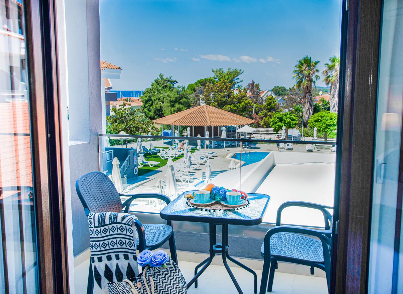 Lily-Ann-Village-Room-66