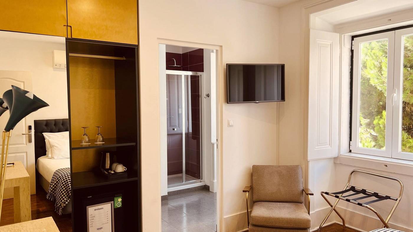 Casa-Do-Jasmim-By-Shiadu-Room-9