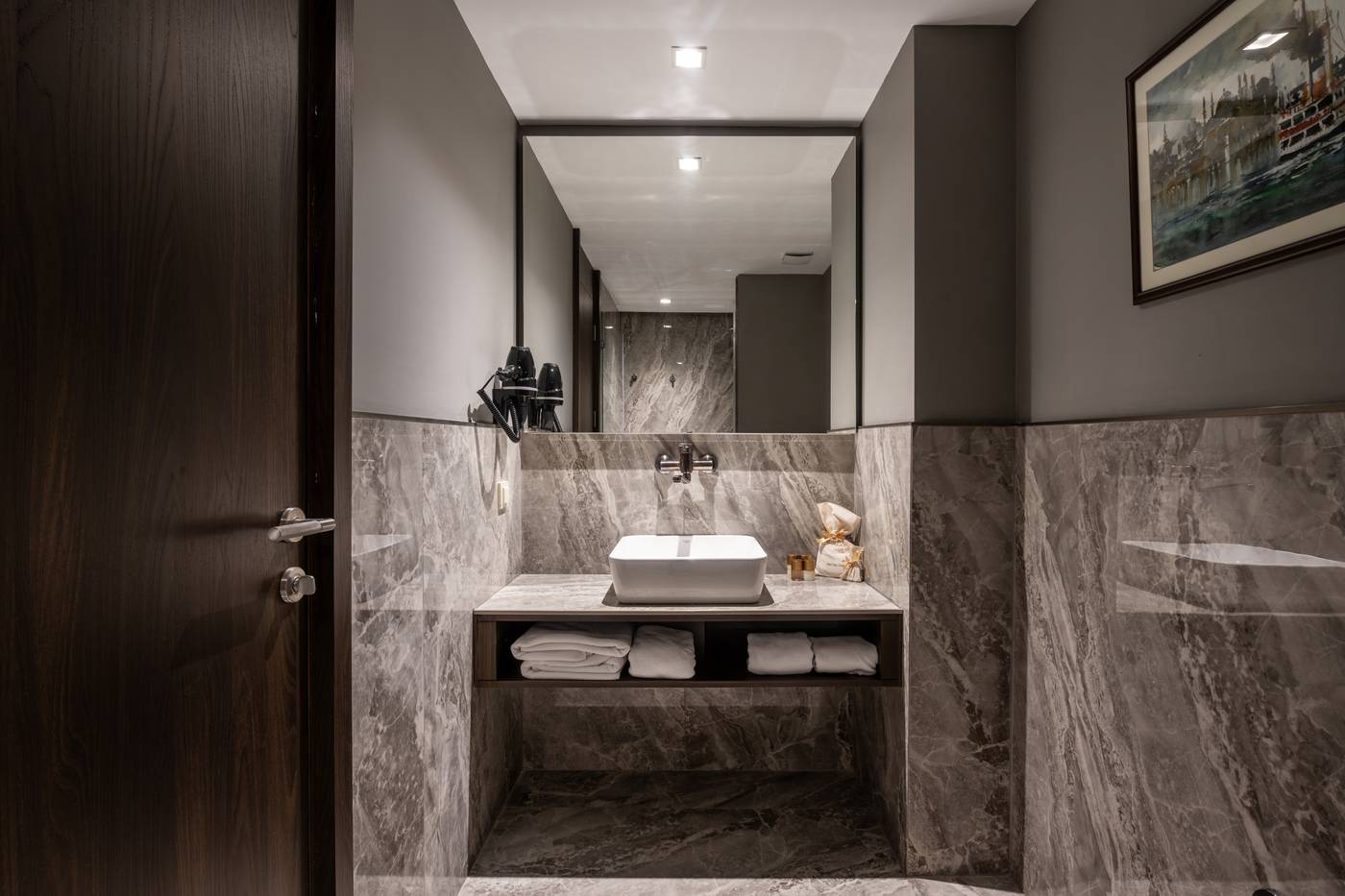 Noble-Pangalti-Room-29