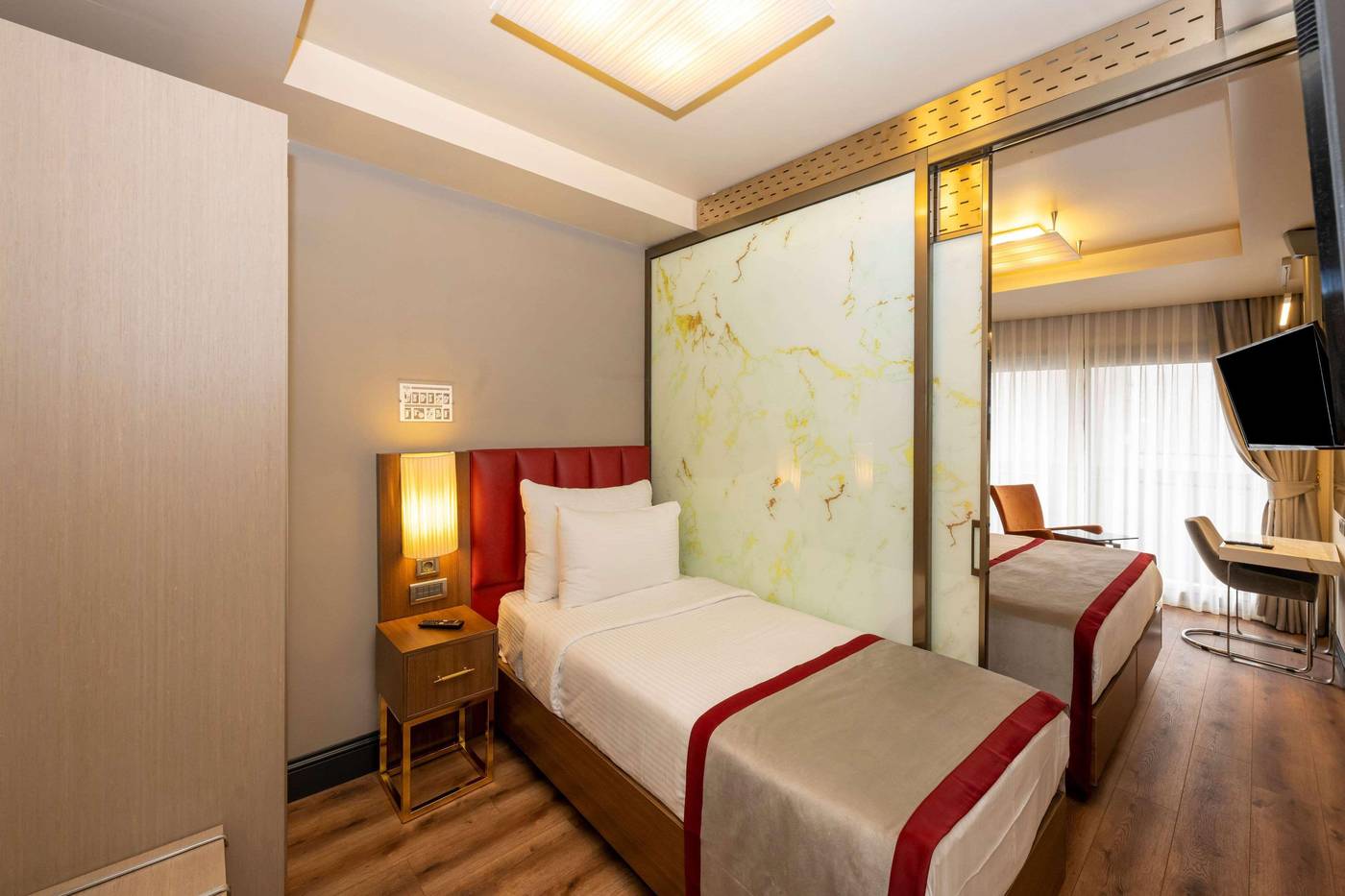 Ramada-by-Wyndham-Istanbul-Pera-Room-29