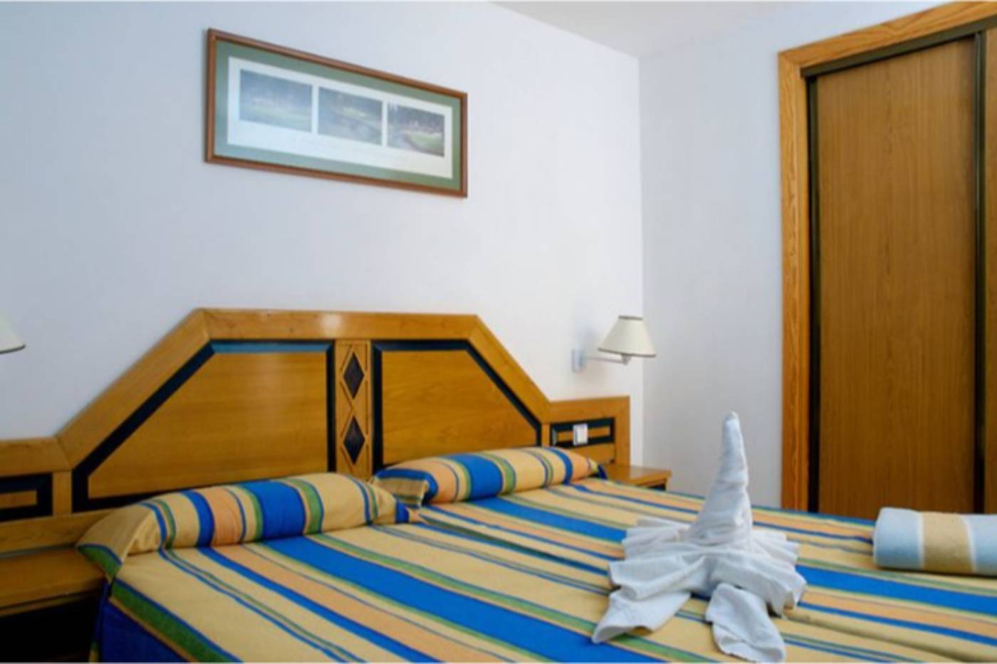 Blue-Sea-Apartamentos-Costa-Teguise-Gardens-Room-20