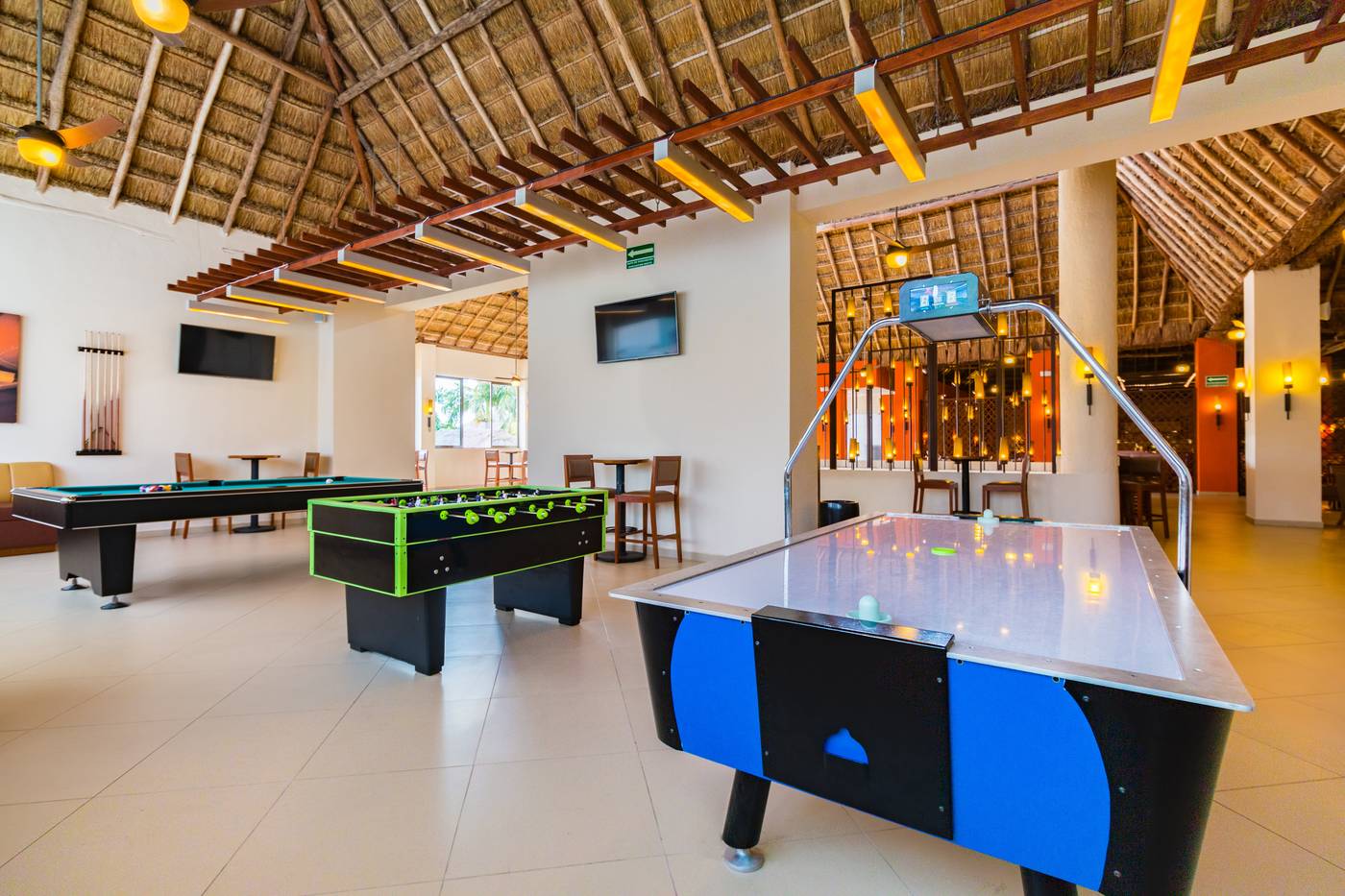 Allegro-Cozumel-Sports-and-Entertainment-49