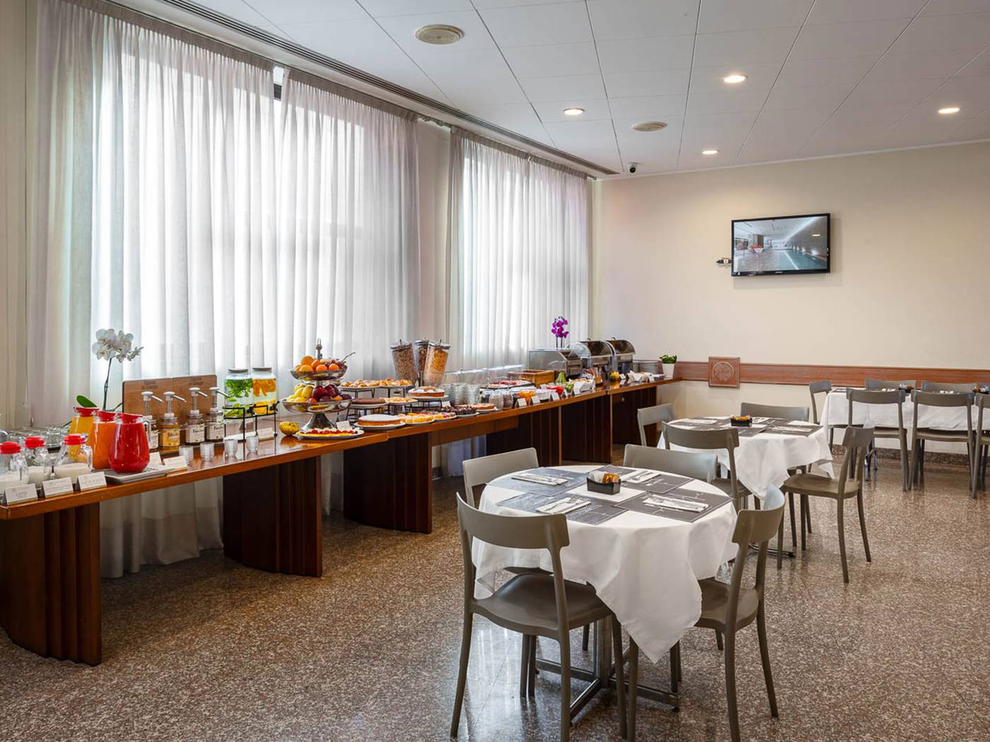 iH-Hotels-Milano-St--John-Restaurant-47