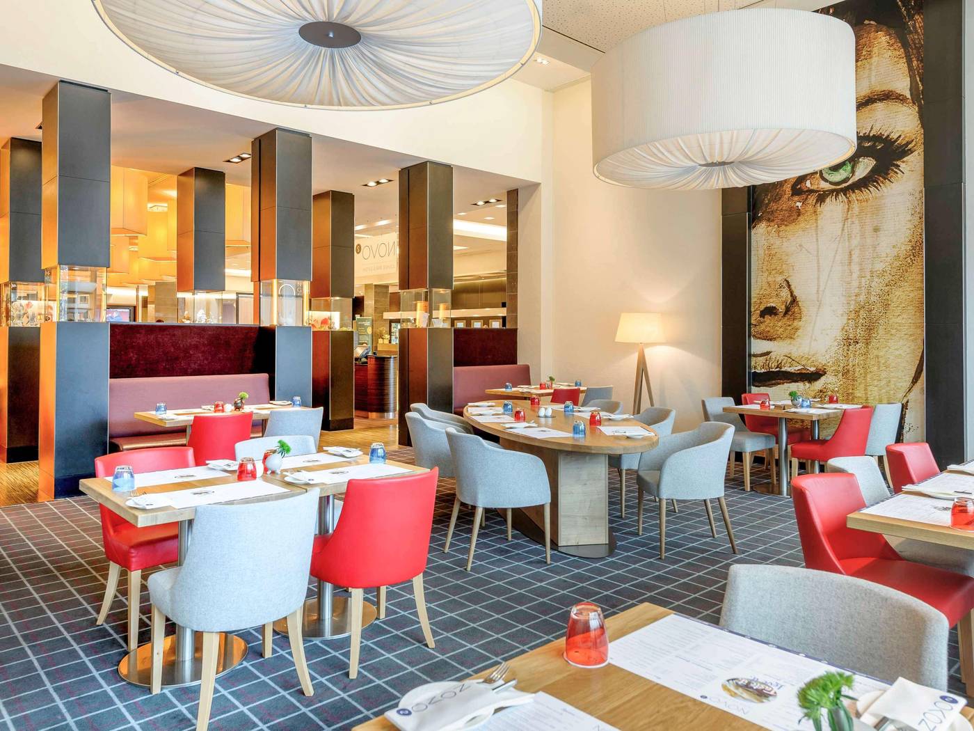 Novotel-Berlin-Am-Tiergarten-Restaurant-48