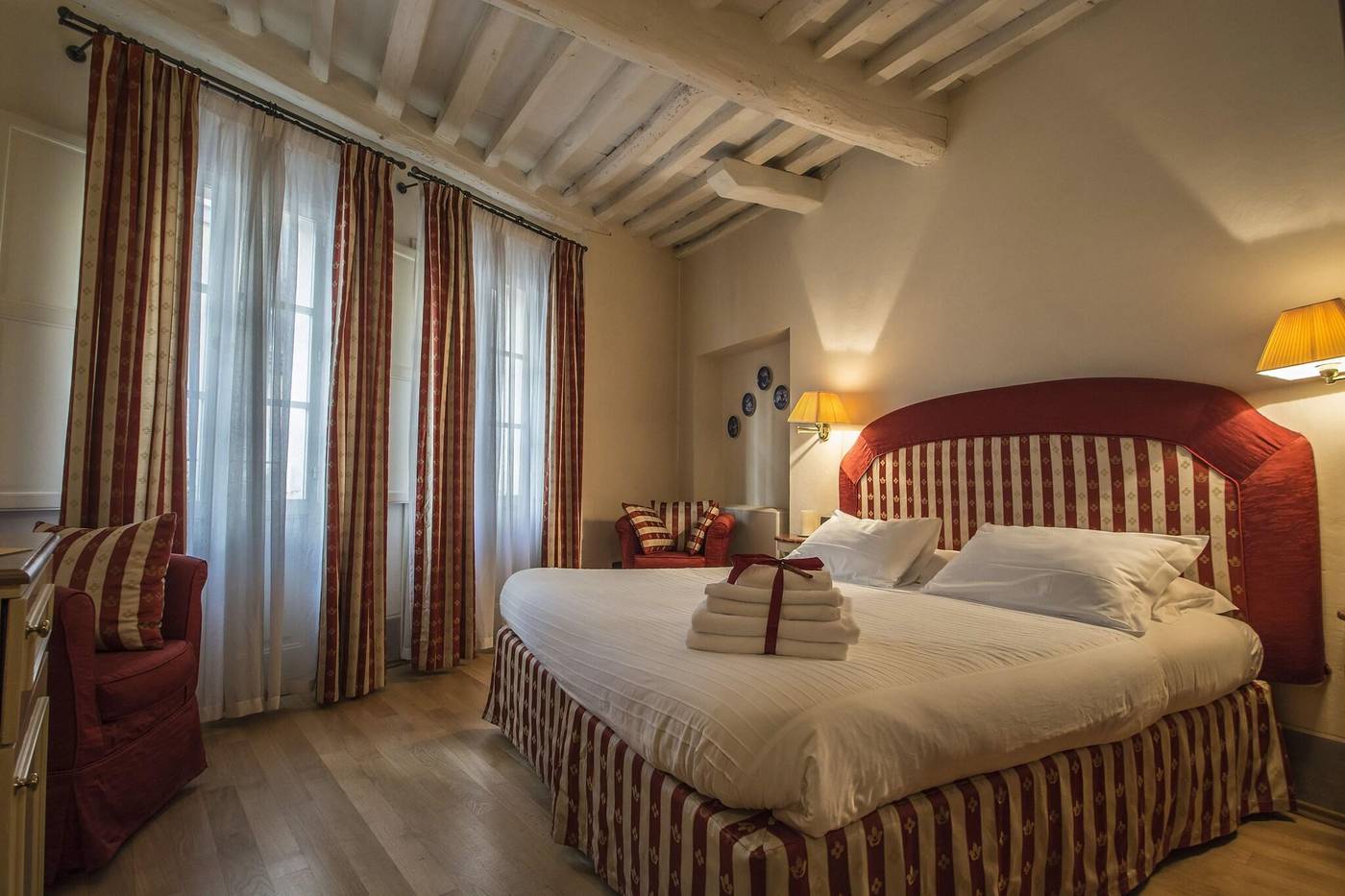 Palazzo-Busdraghi--Depoca-Room-19