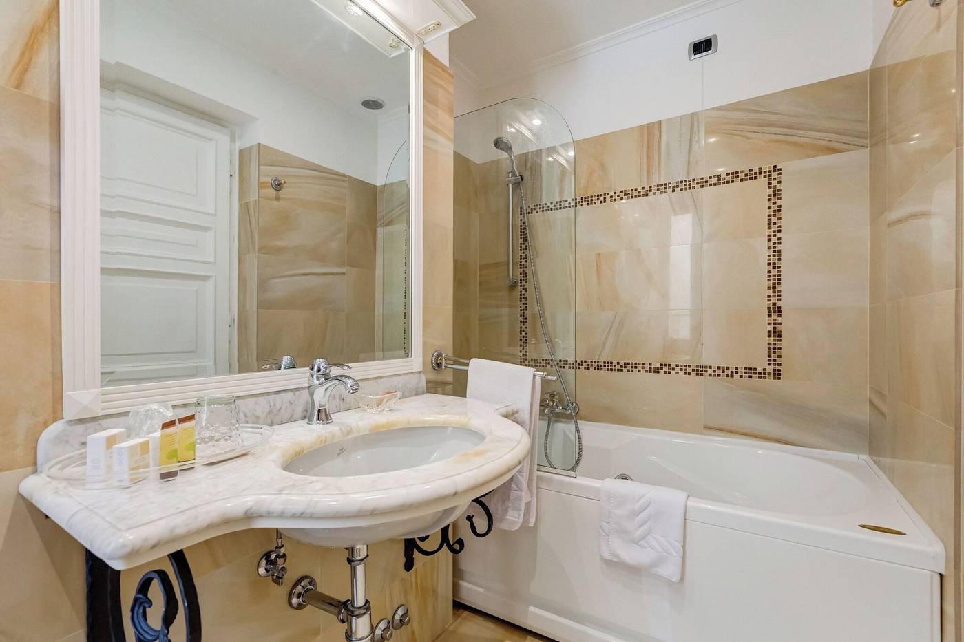 Residenza-Cellini-Room-44