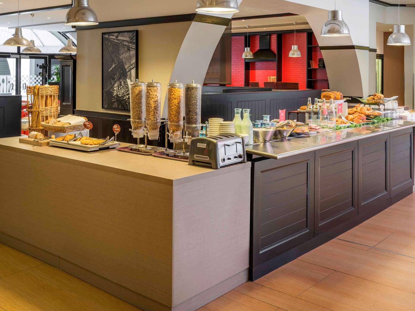 Ibis-Paris-Tour-Eiffel-Restaurant-50