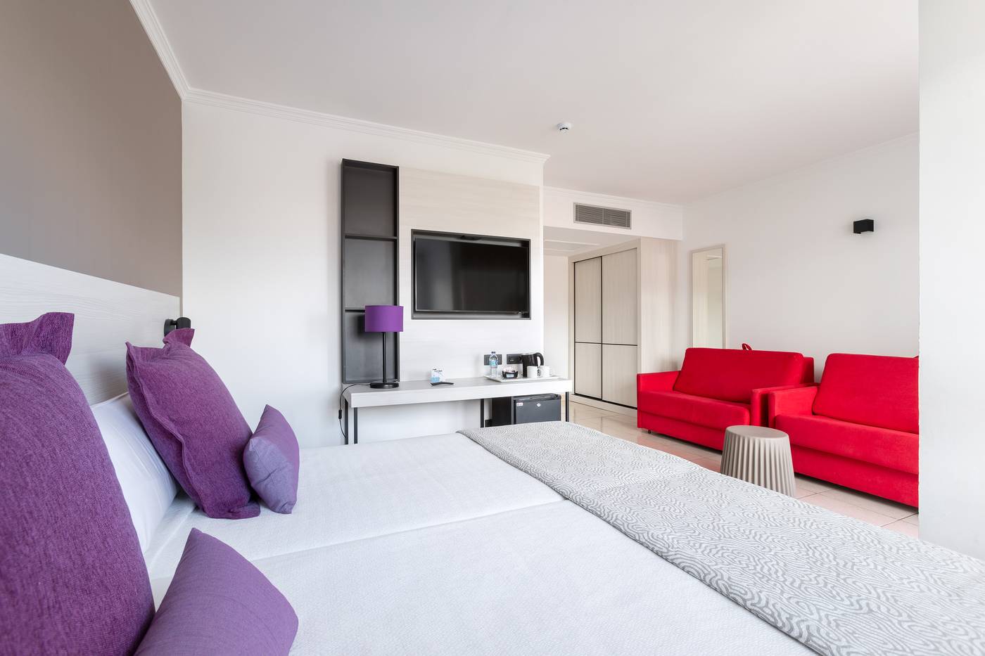 Alexandre-Hotel-La-Siesta-Room-26