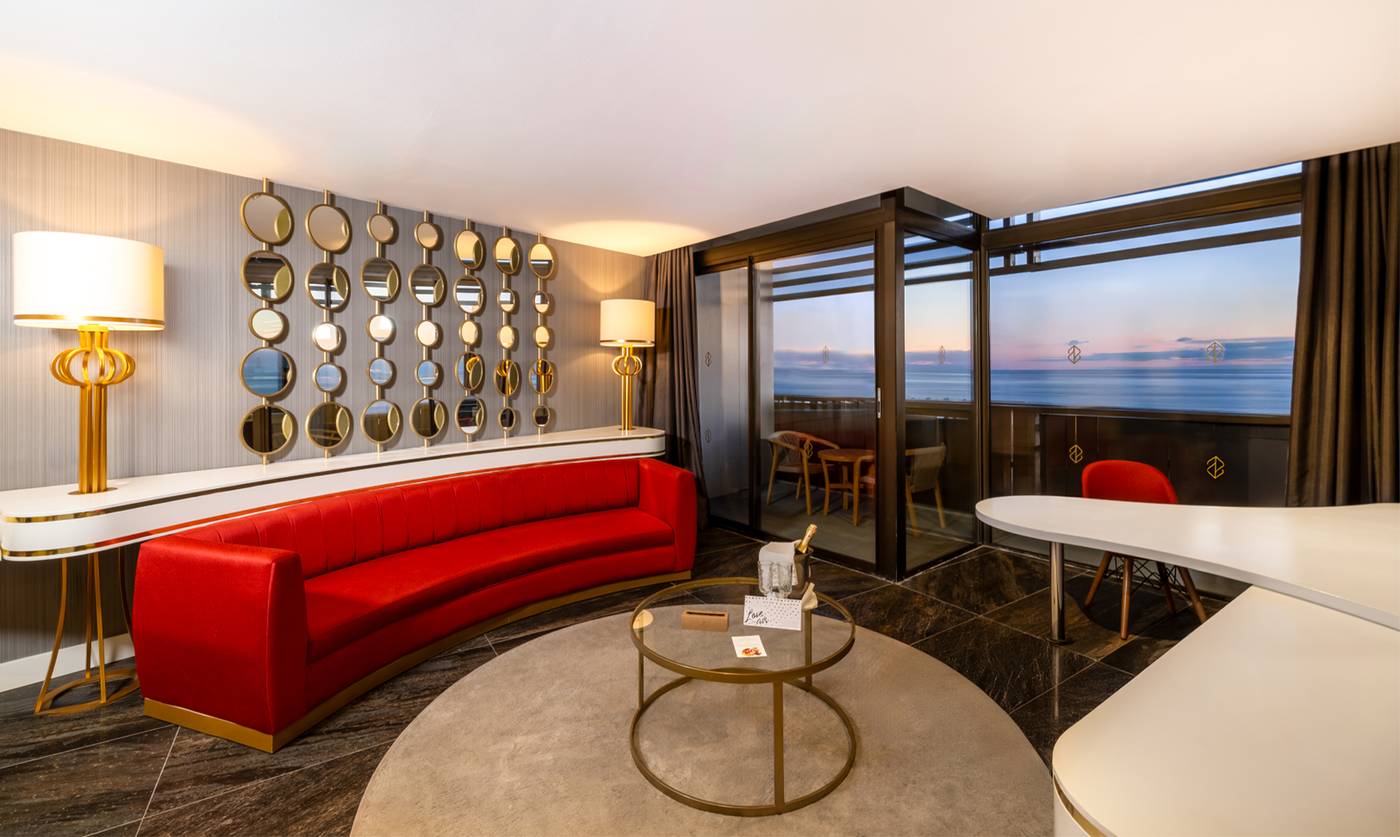 Nirvana-Cosmopolitan-Room-25