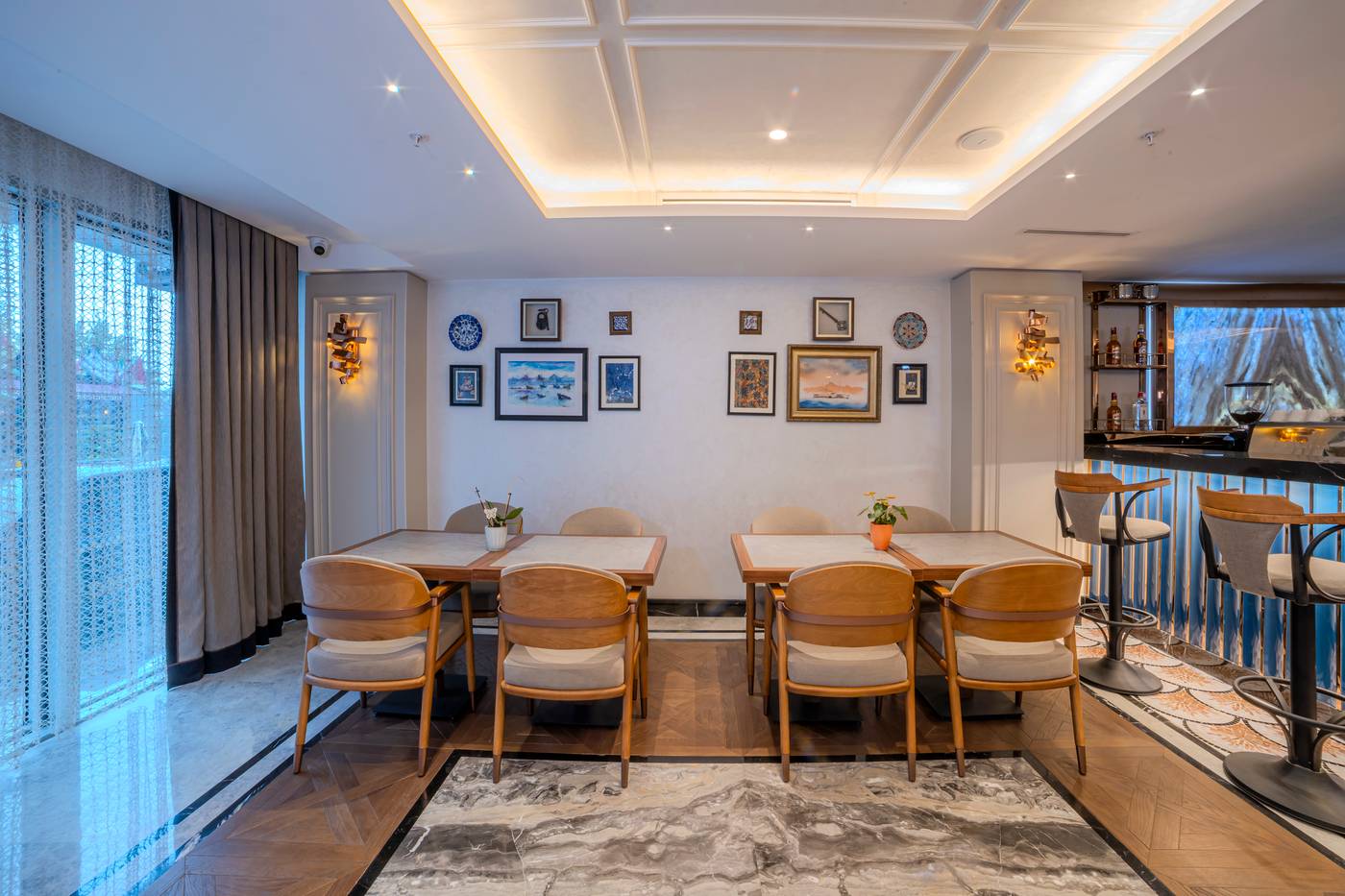 Grand-Hilarium-Hotel-Lobby-20