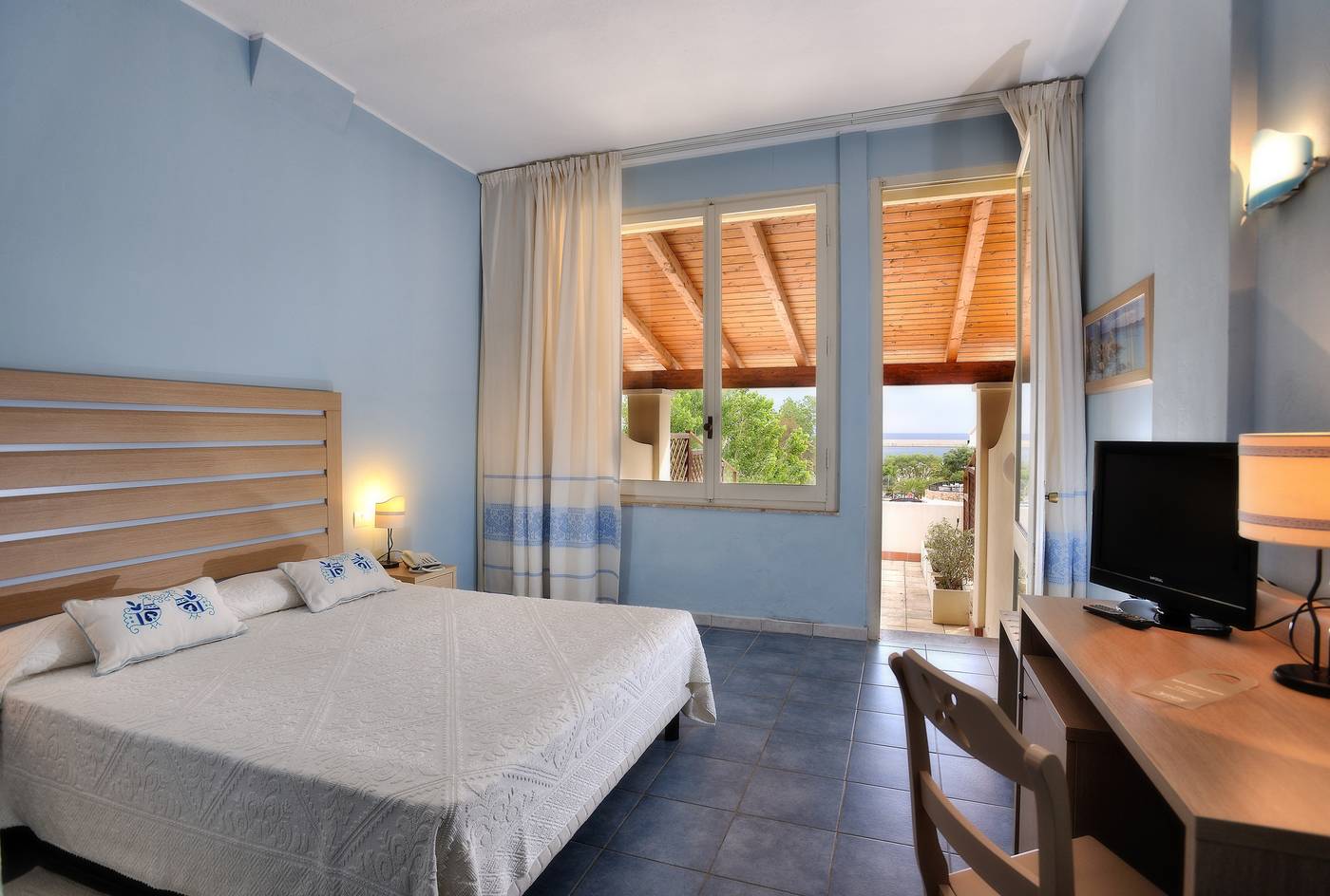 Cala-della-Torre-Room-27