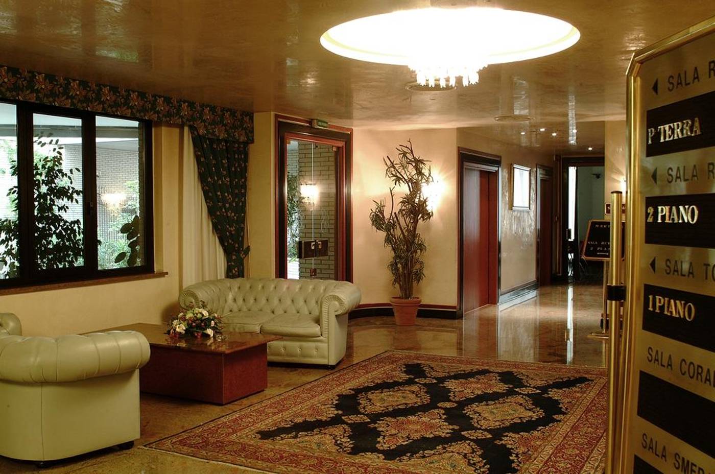Leonardo Da Vinci-Italy-SASSARI-Lobby-6
