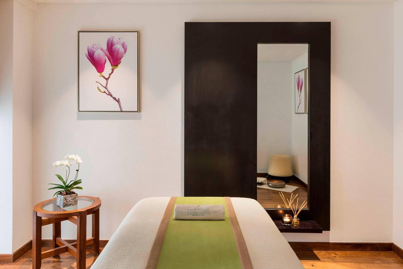 Grosvenor-House-West-Marina-Beach-Sports-and-Entertainment-101