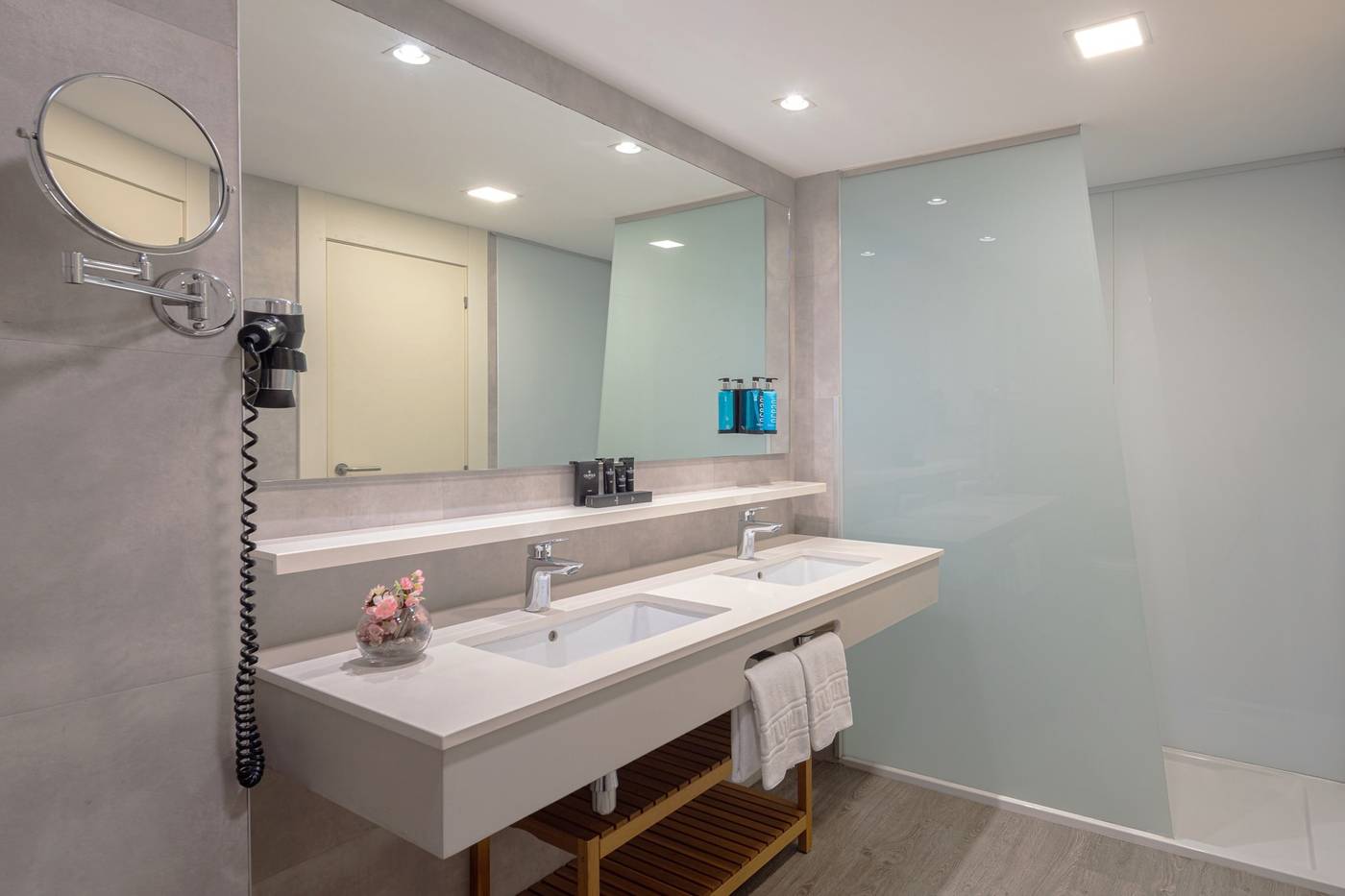 Calipolis-Hotel-Room-55