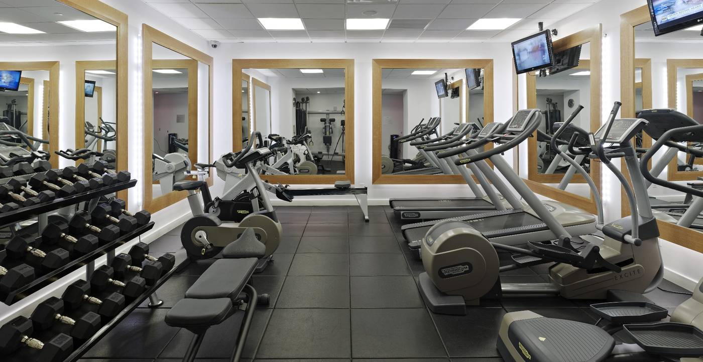 Yotel-New-York-Times-Square-Sports-and-Entertainment-57