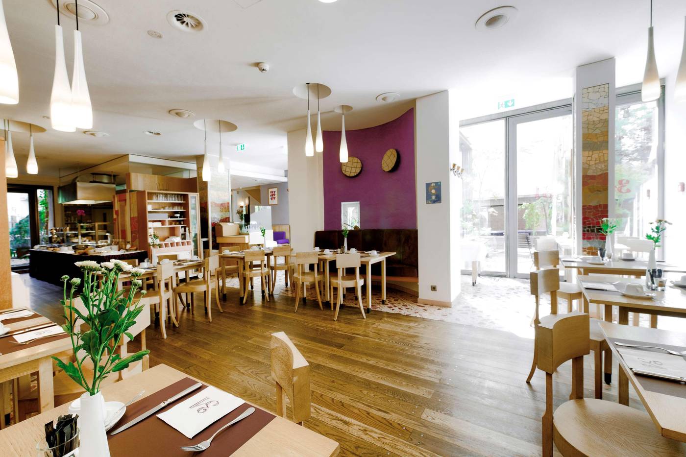 Hotel-Bleibtreu-Berlin-by-Golden-Tulip-Restaurant-34