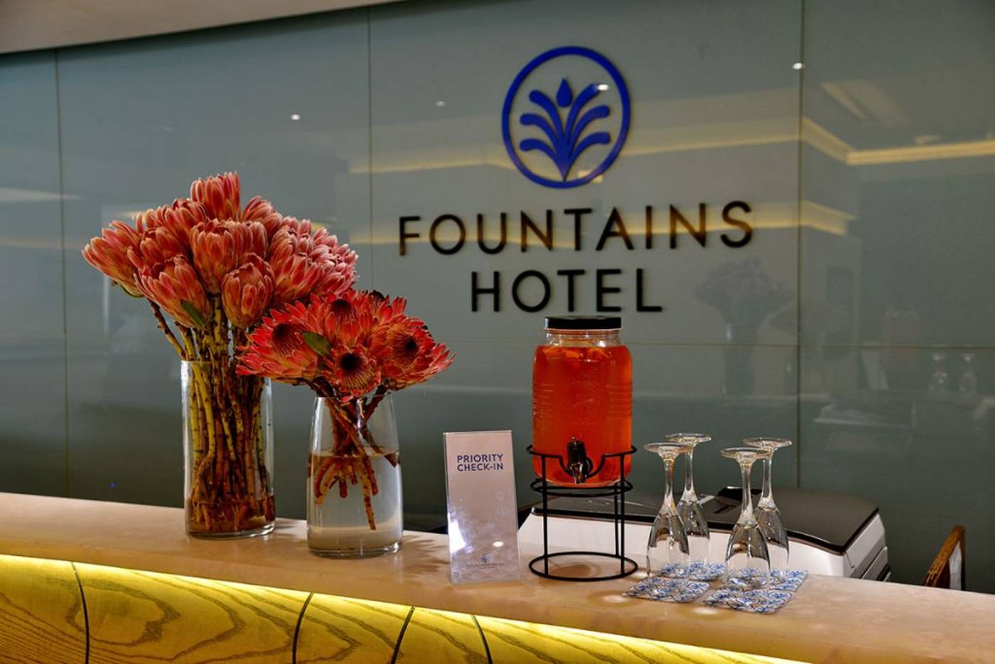 Fountains-Hotel-Cape-Town-Lobby-18