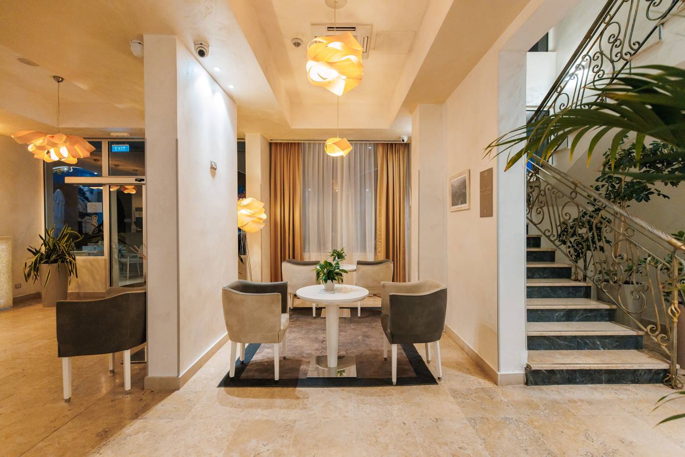 Hotel-Palma-Lobby-33