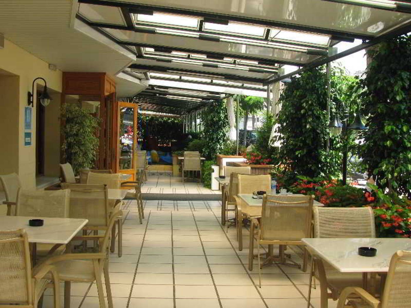 Rovira-Hotel-Terrace-11