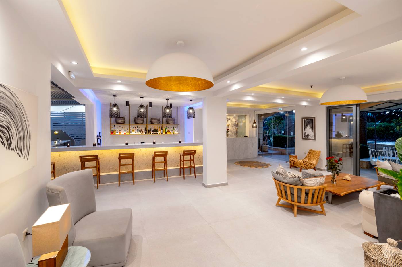 La-Stella-Apartments-and-Suites-Bar-31
