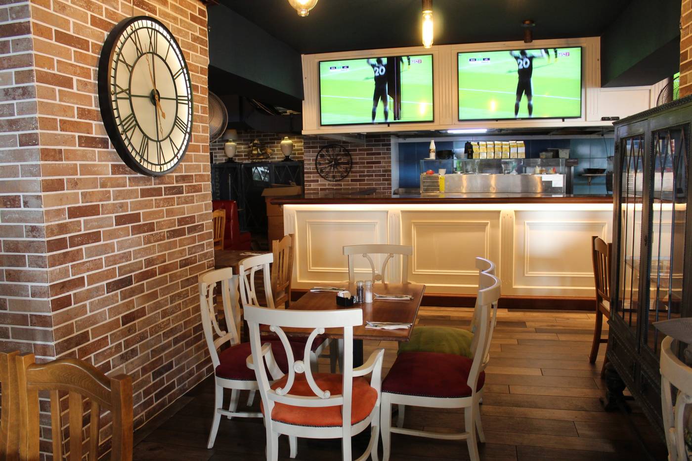 The-St-George-Park-Hotel-Restaurant-36