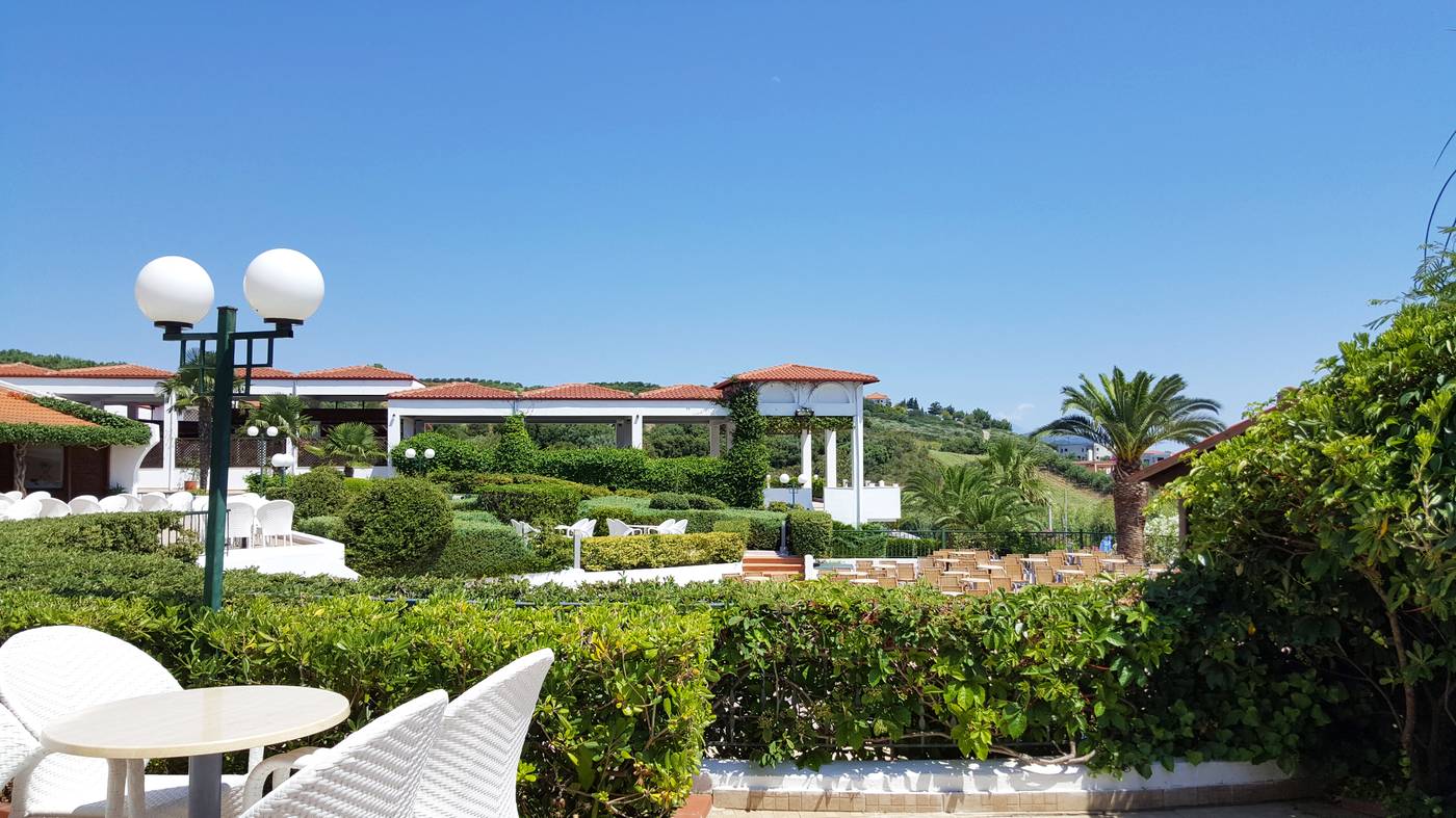 Alexandros-Palace-Hotel-Terrace-14