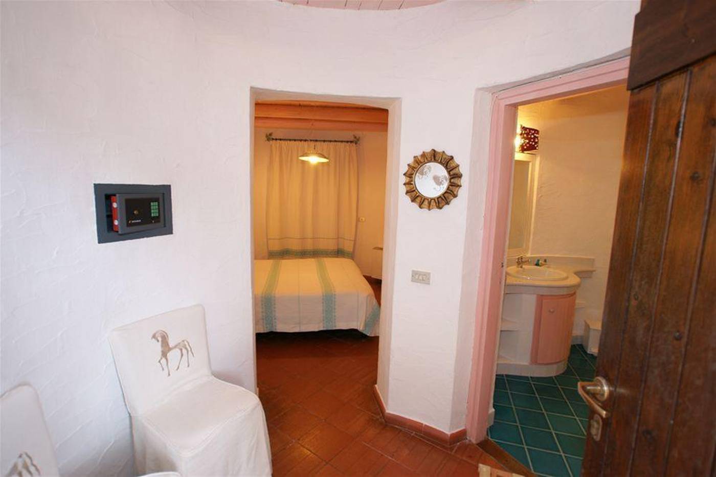 Baia-Caddinas-General-view-12