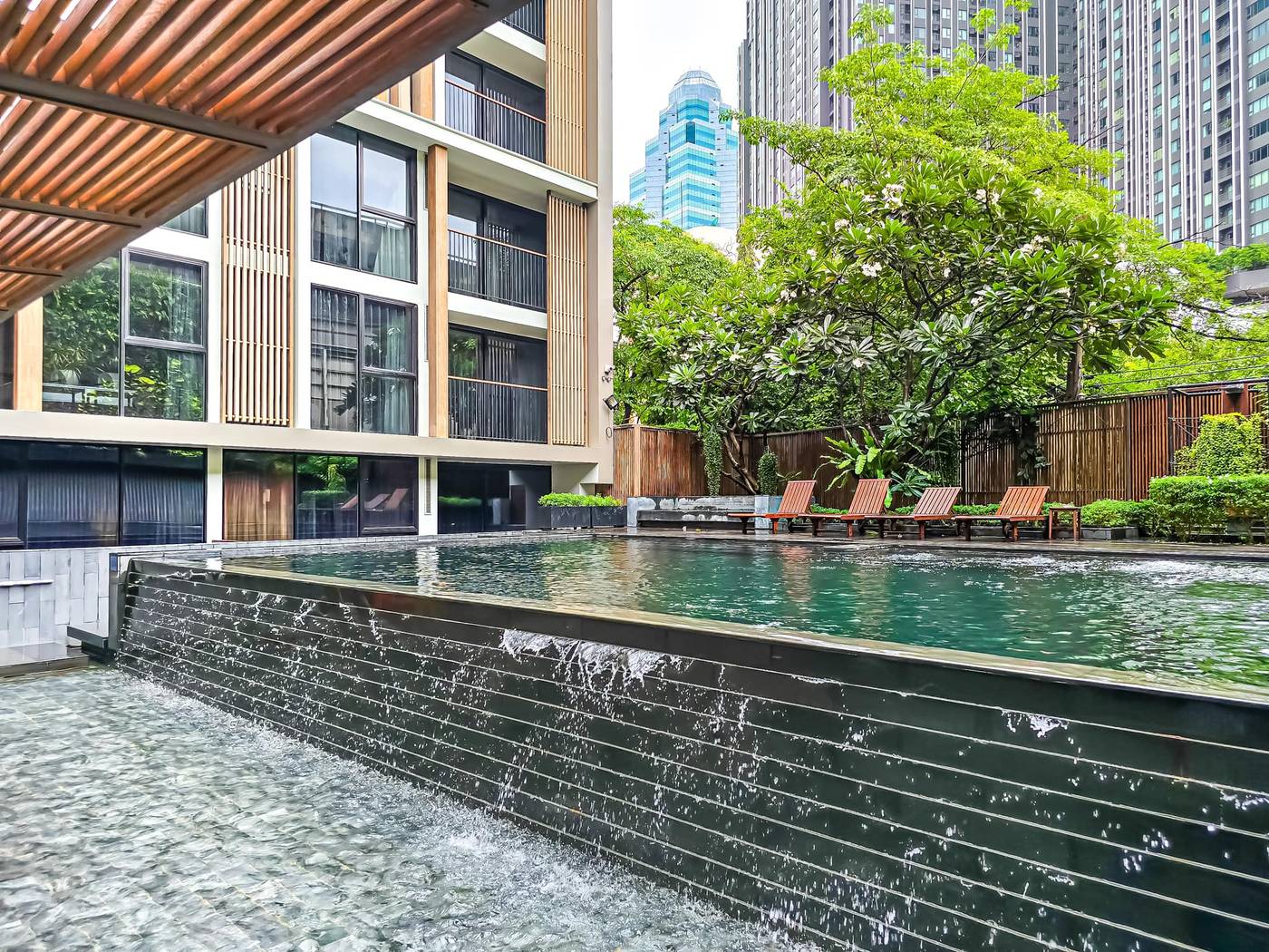 Arcadia-Suites-Bangkok-Pool-2