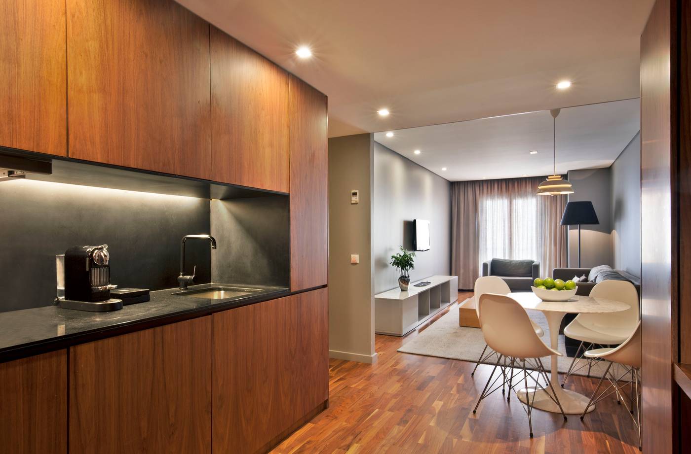 Altis-Prime-Hotel-Room-1