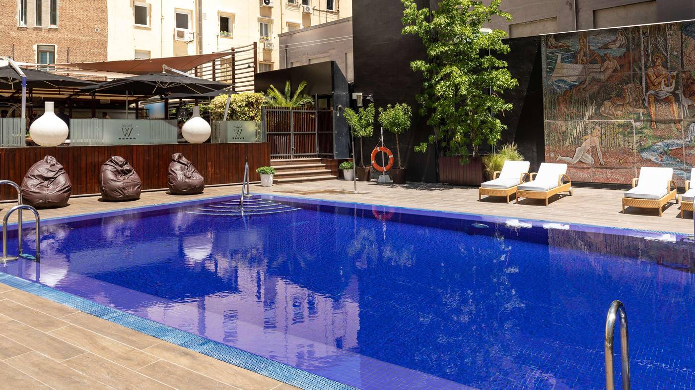 Hotel-Wellington-Madrid-Pool-94