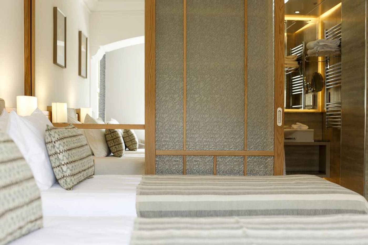 Columbia-Beach-Resort-Room-46