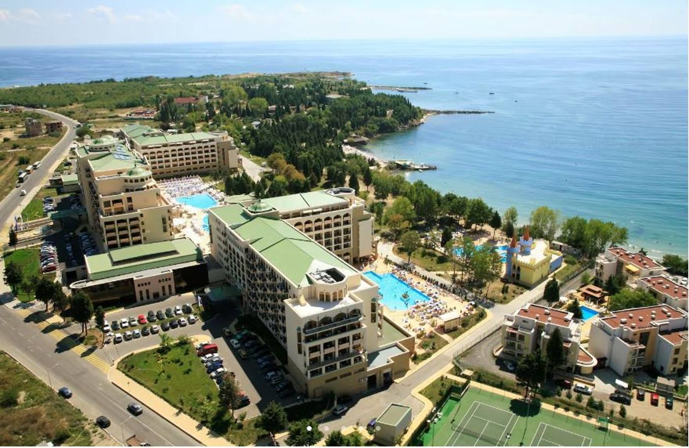 Sol-Nessebar-Resort--Bay-and-Mare--General-view-15