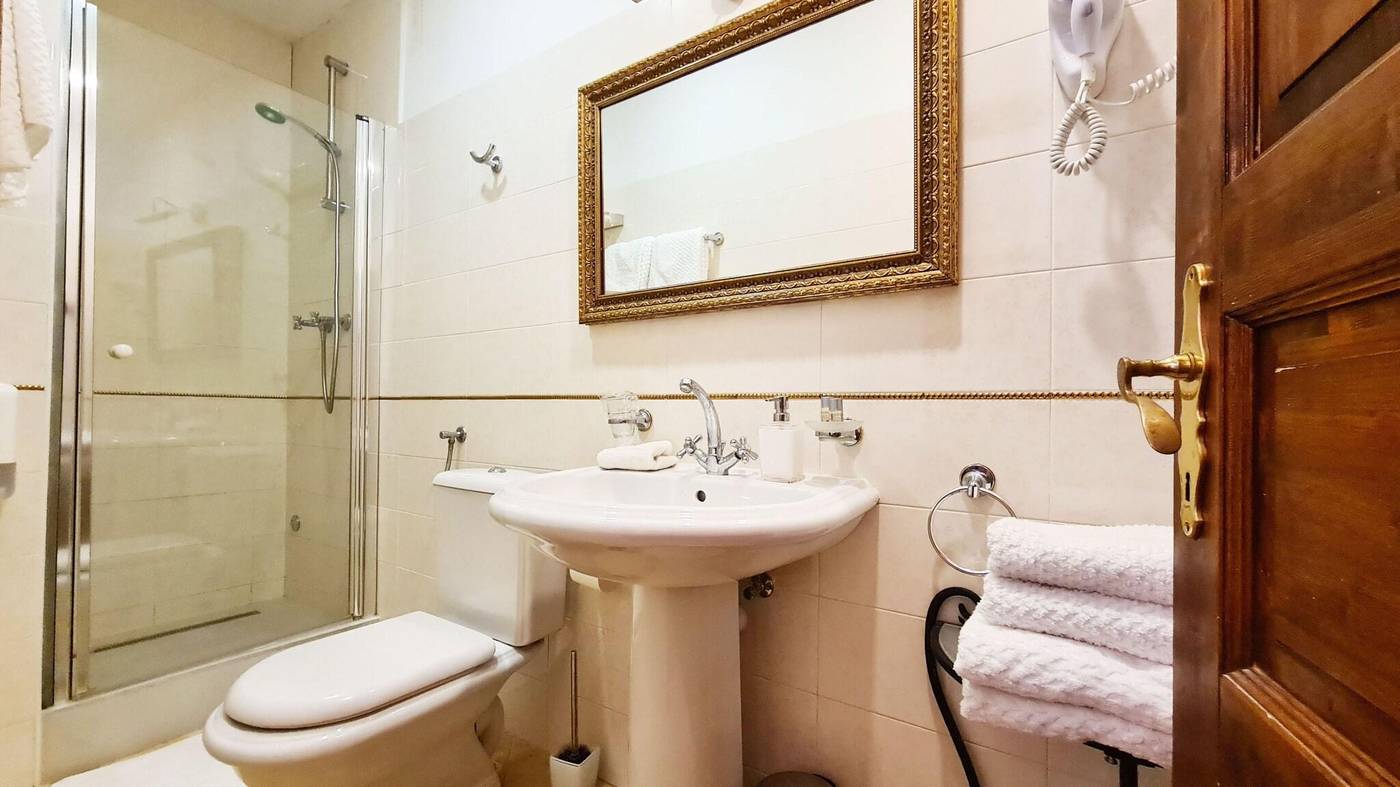 Hamlet-Bed---Breakfast-Room-18