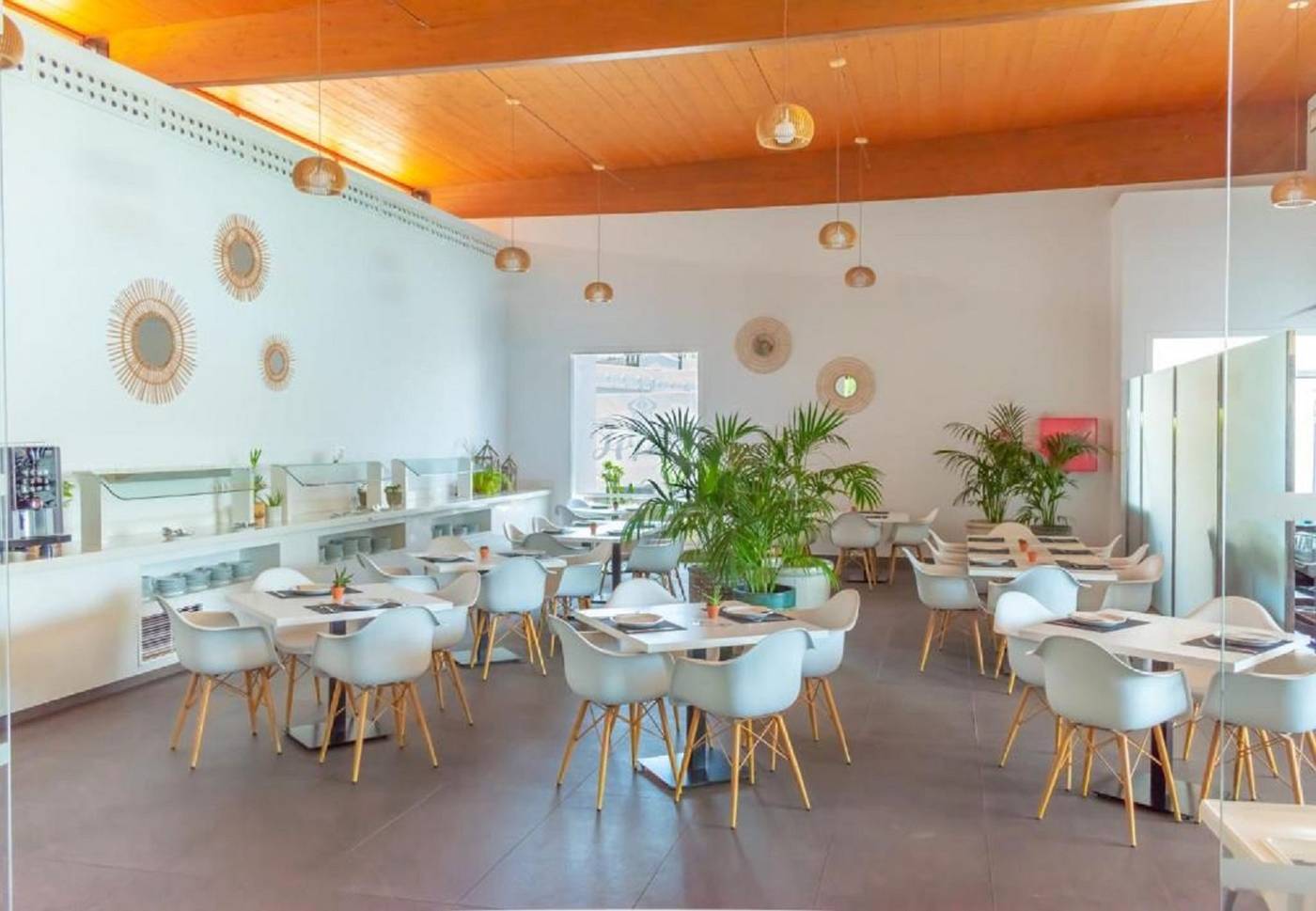 Hyde-Park-Lane-Bungalows-Bar-48