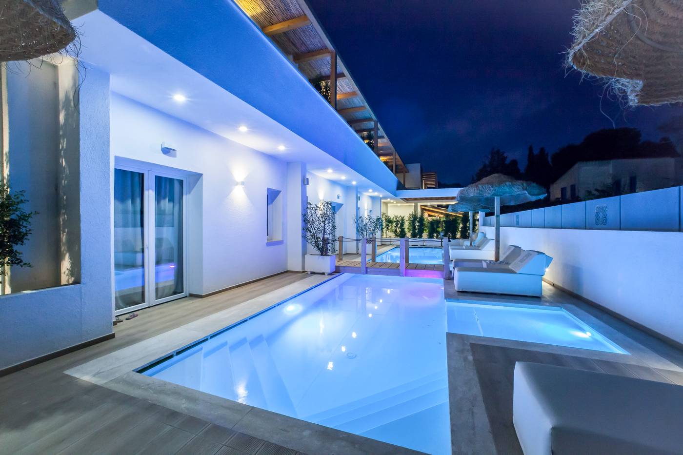 Noha-Lifestyle-Hotel---Adults-Only-Pool-6