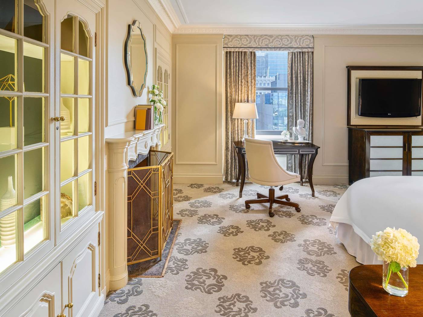 Fairmont-Vancouver-Room-30