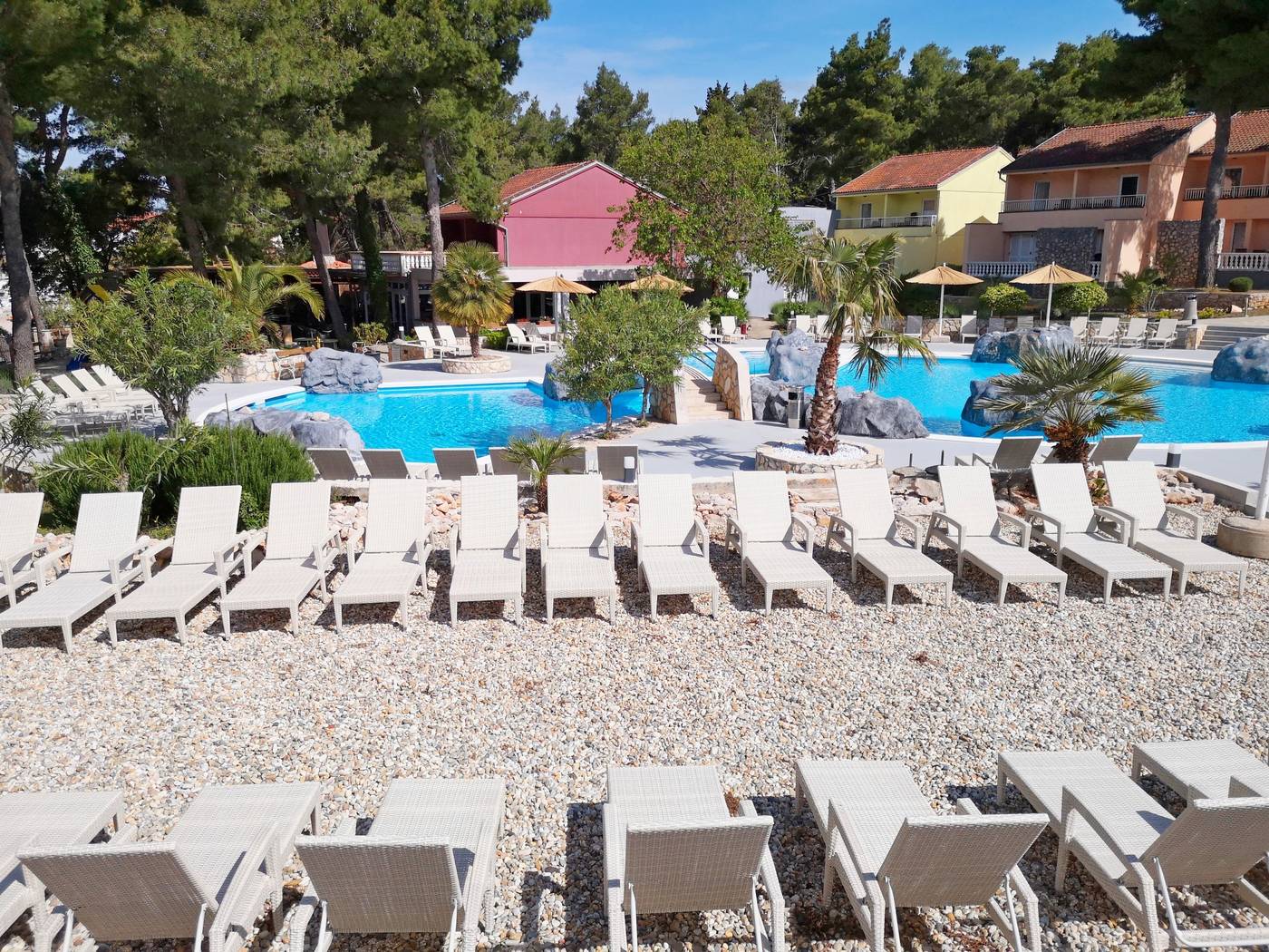 Matilde-Beach-Resort-Lobby-4