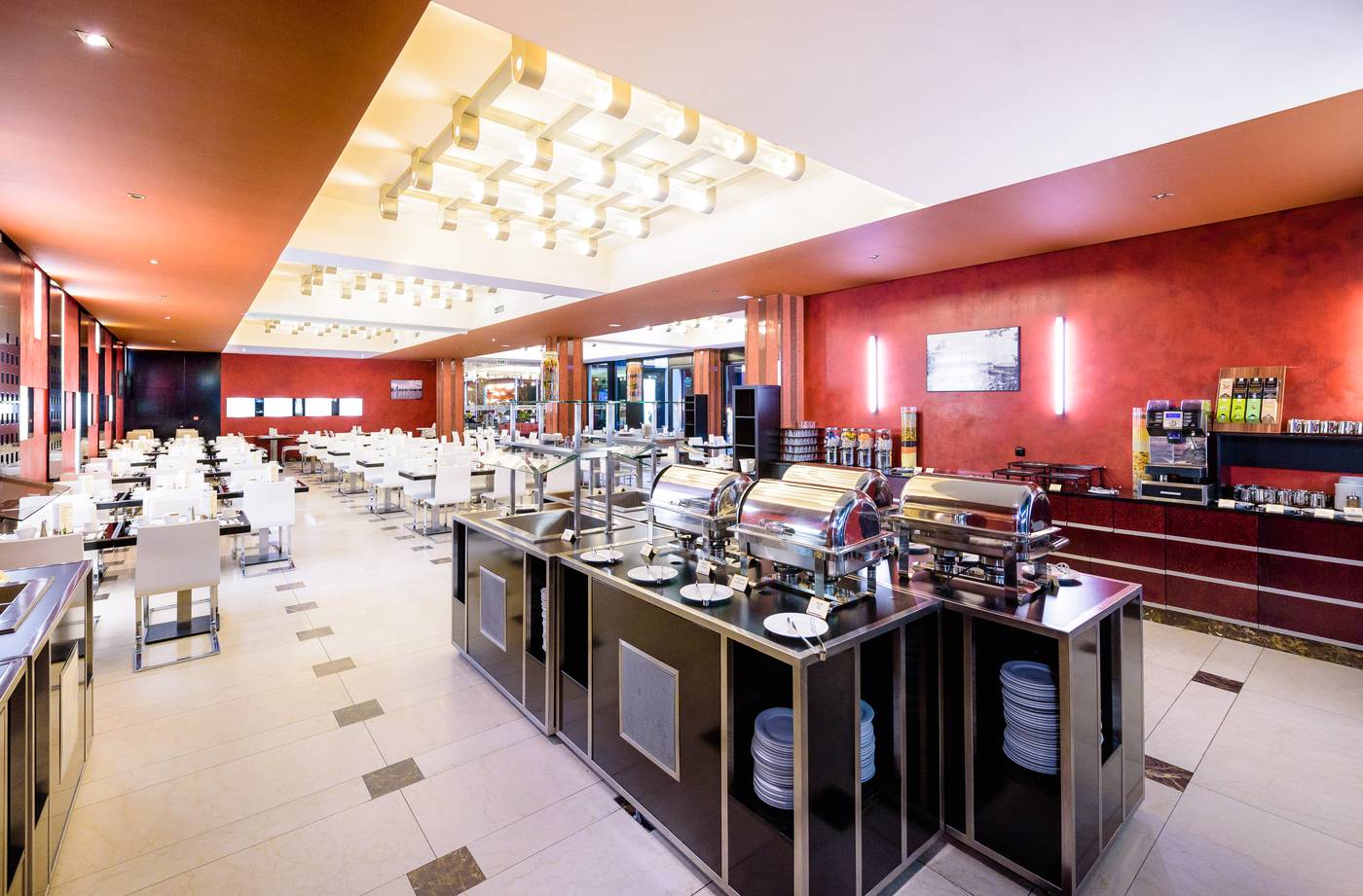 Grand-Majestic-Plaza-Hotel-Restaurant-47