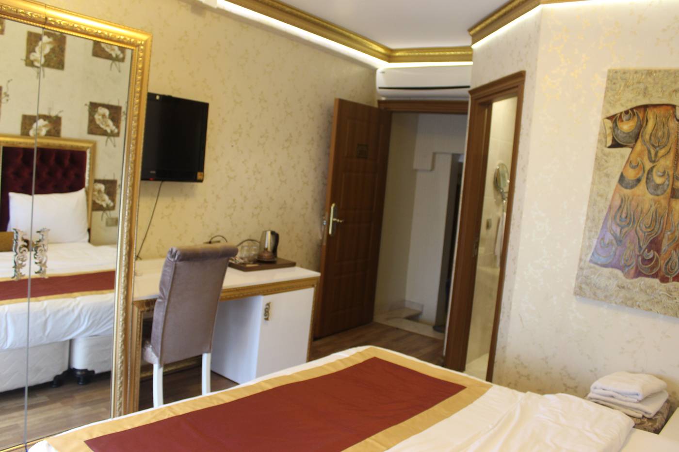 Marmara-Deluxe-Room-13