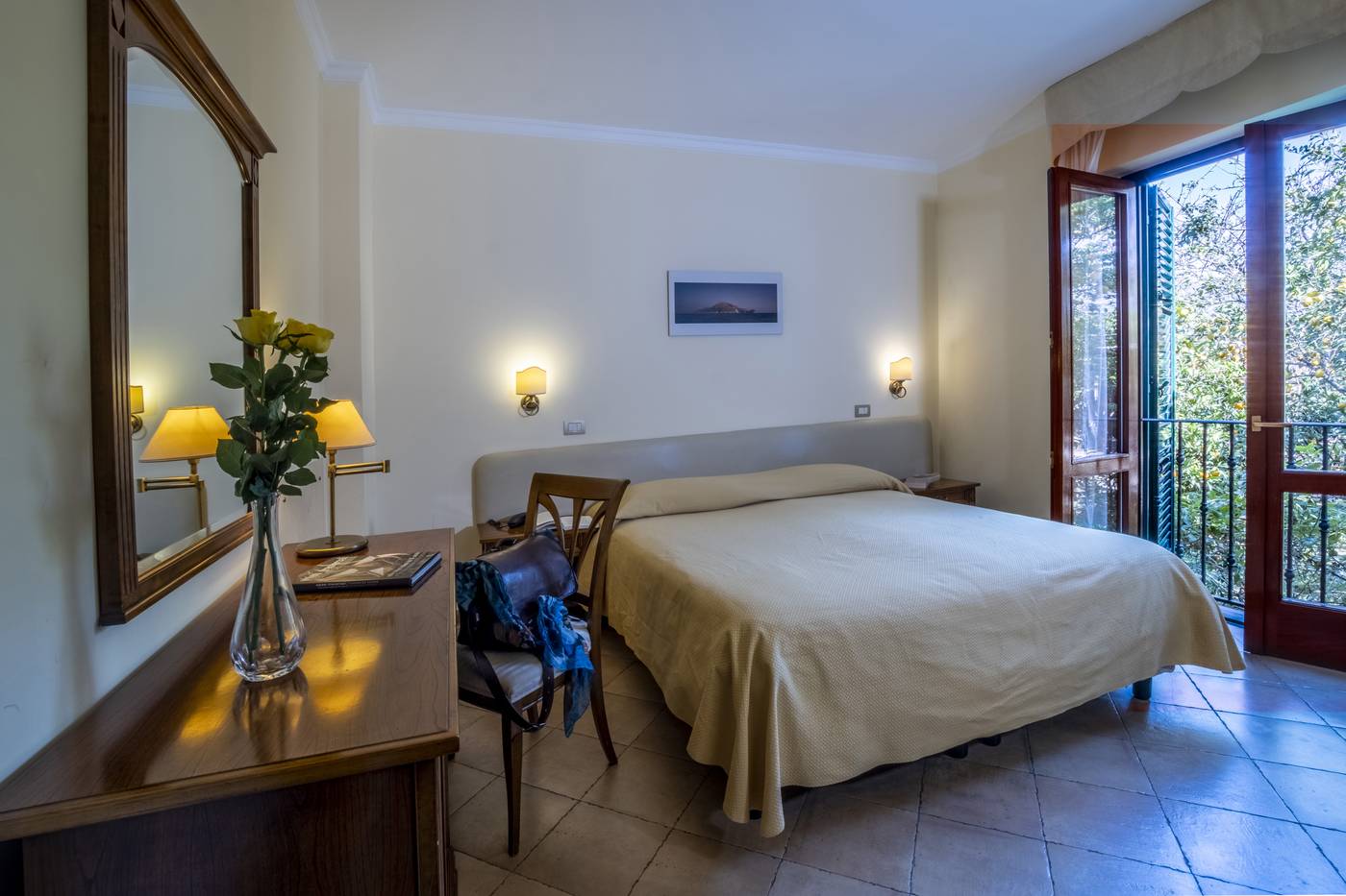 Il-Roseto-Resort-Room-16