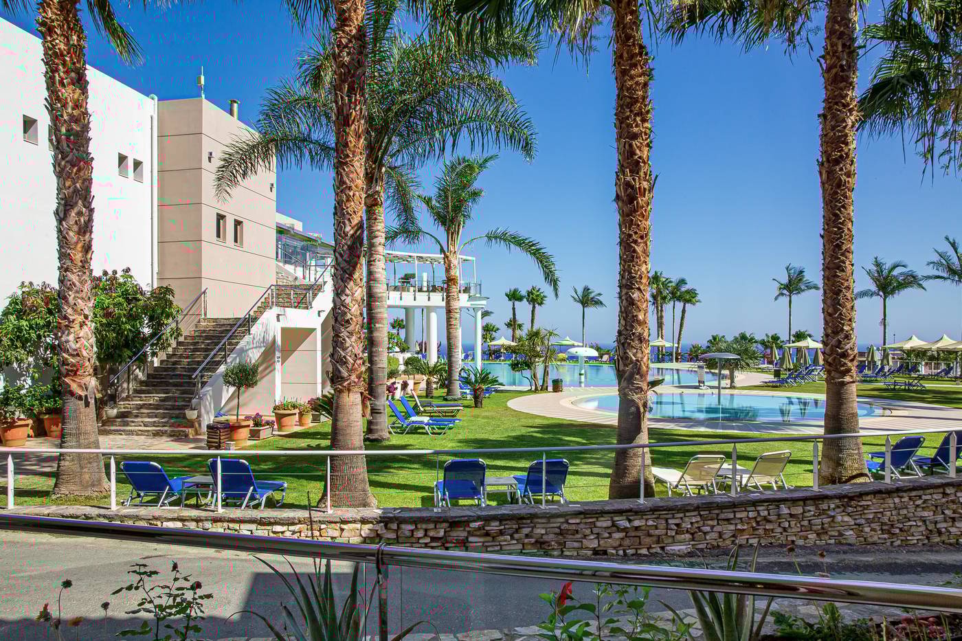 Royal-Heights-Resort-Room-11